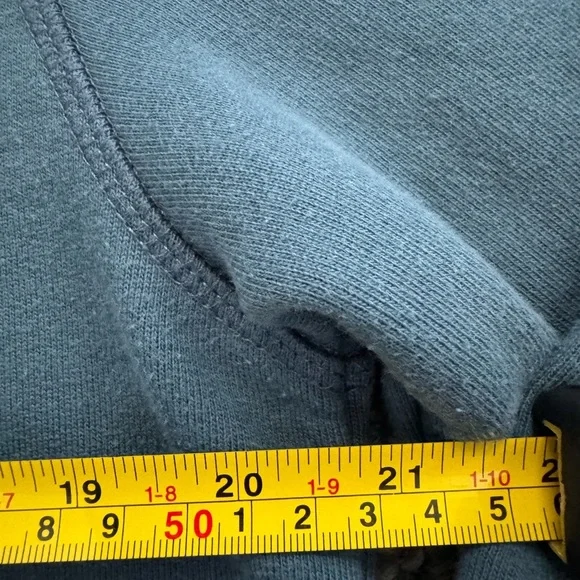 L.L. Bean Men's Vintage Teal Crewneck Cotton Sweater Small - Picture 5 of 10